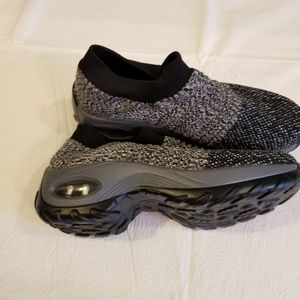 SLOW MAN Knit Slip on Sneakers